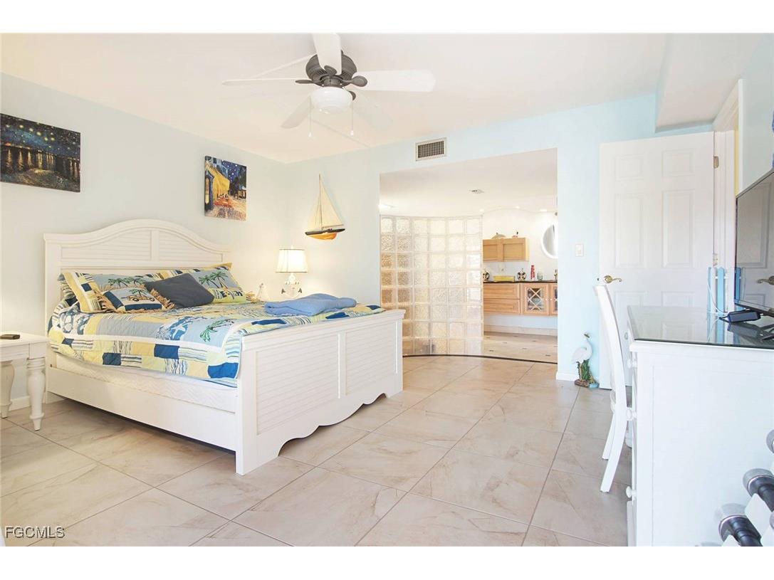 4010 SE 20th Place #1 Cape Coral FL 33904 2026000473 image15