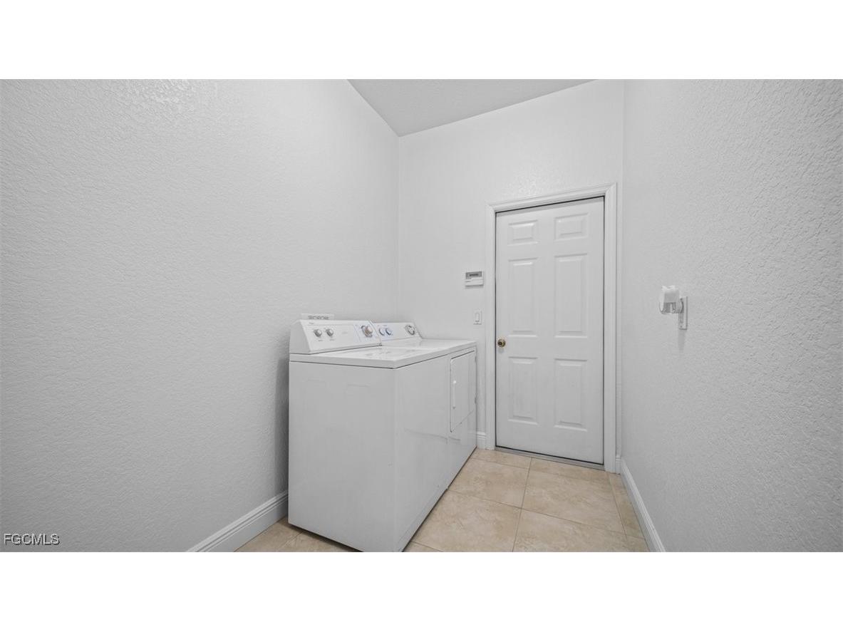 4010 SW 22nd Place Cape Coral FL 33914 2025018441 image17