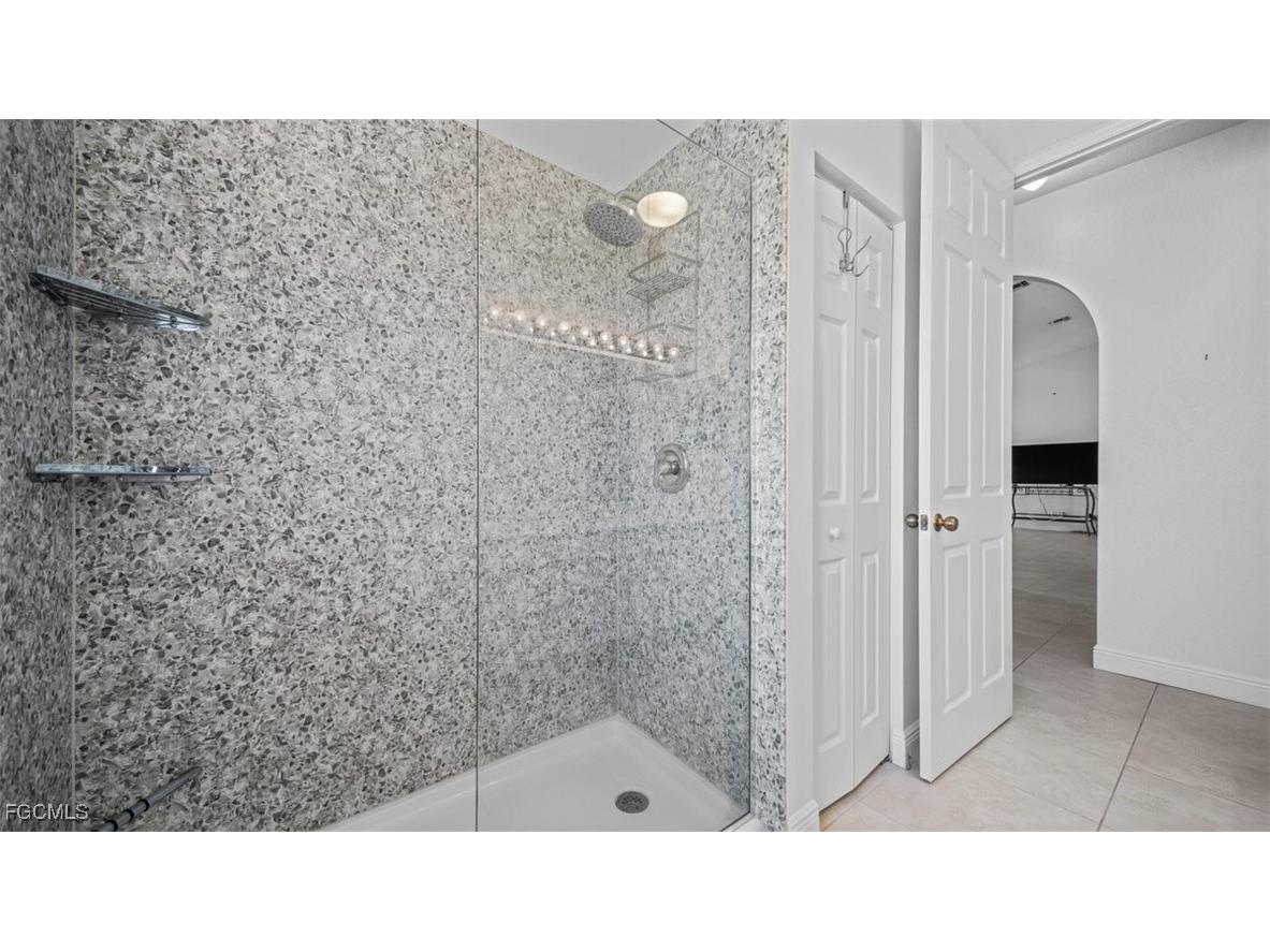 4010 SW 22nd Place Cape Coral FL 33914 2025018441 image19