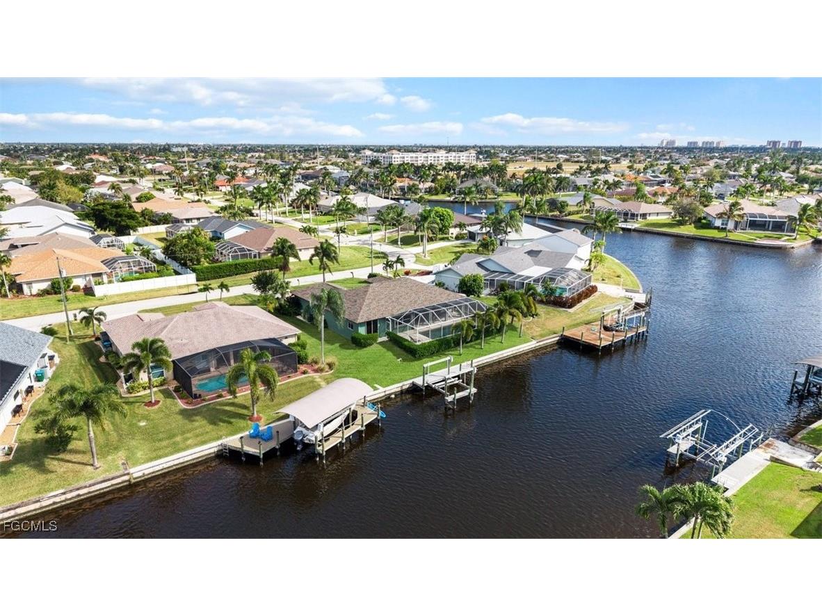 4010 SW 22nd Place Cape Coral FL 33914 2025018441 image36