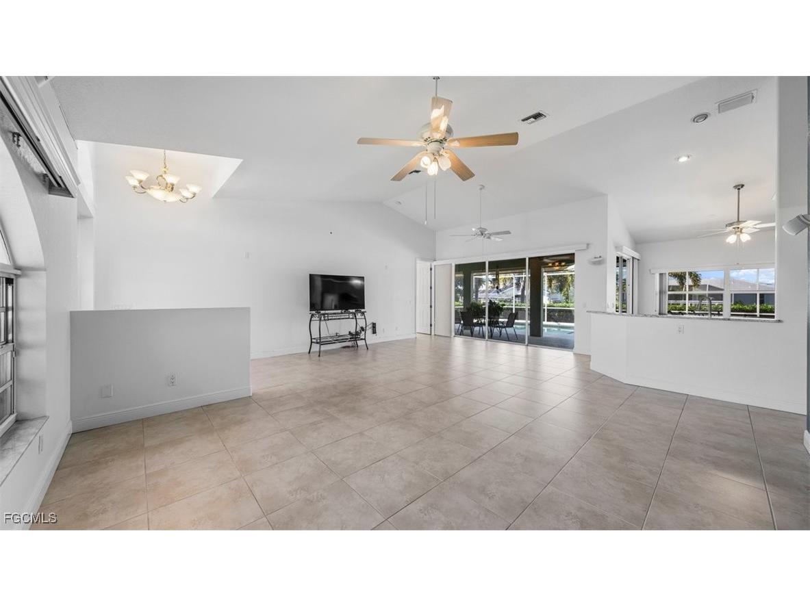 4010 SW 22nd Place Cape Coral FL 33914 2025018441 image7