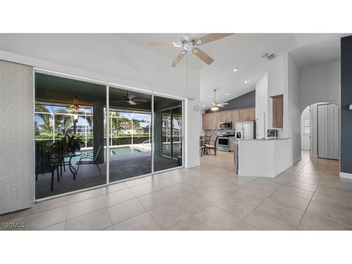 4010 SW 22nd Place Cape Coral FL 33914 2025018441 image8
