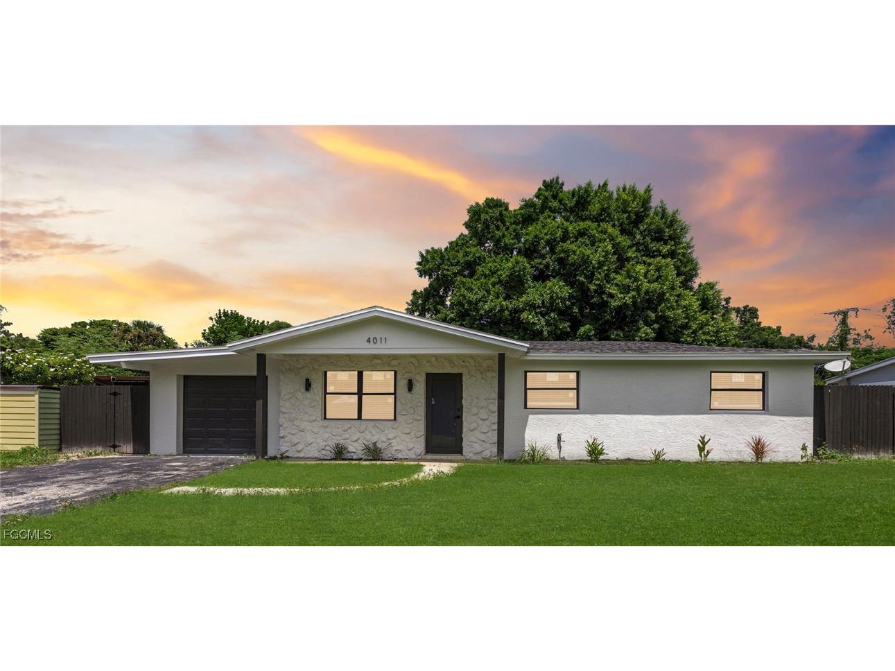 4011 Coconut Circle N Naples FL 34104 2025009457 image1