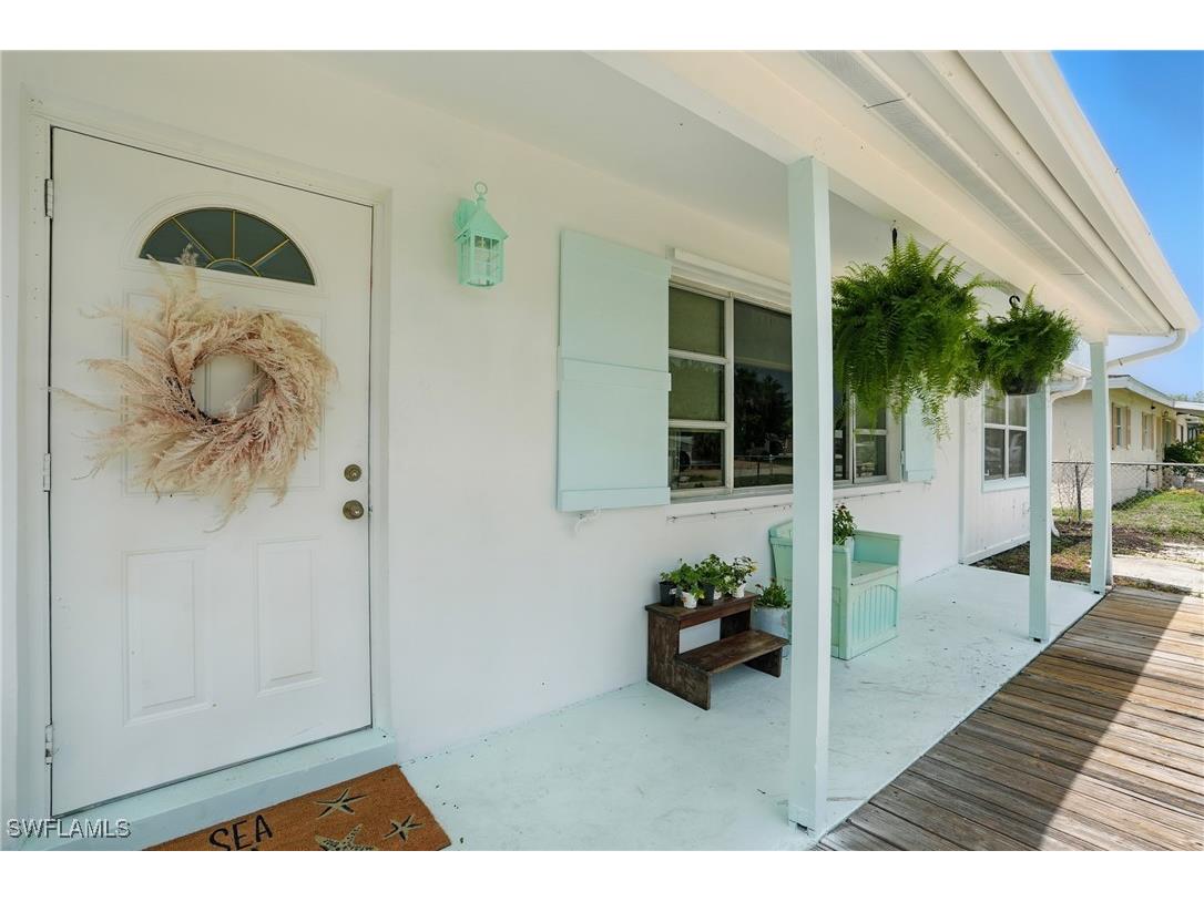 4011 Coconut Circle S Naples FL 34104 225055257 image2