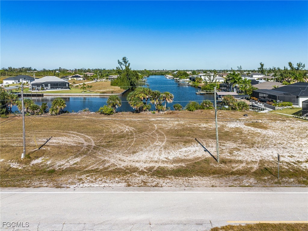 4011 Gulfstream Parkway Cape Coral FL 33993 2025019489 image2