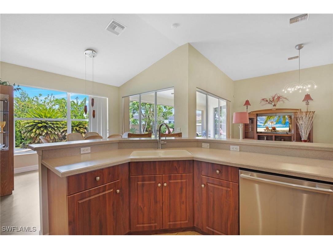 4011 SW 16th Place Cape Coral FL 33914 225059257 image9