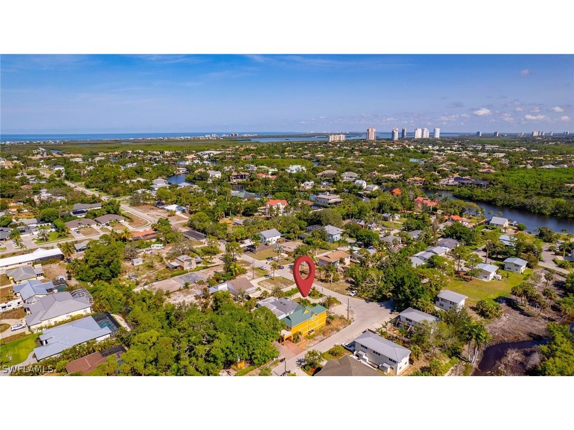 4011 Tarpon Avenue Bonita Springs FL 34134 224032466 image1