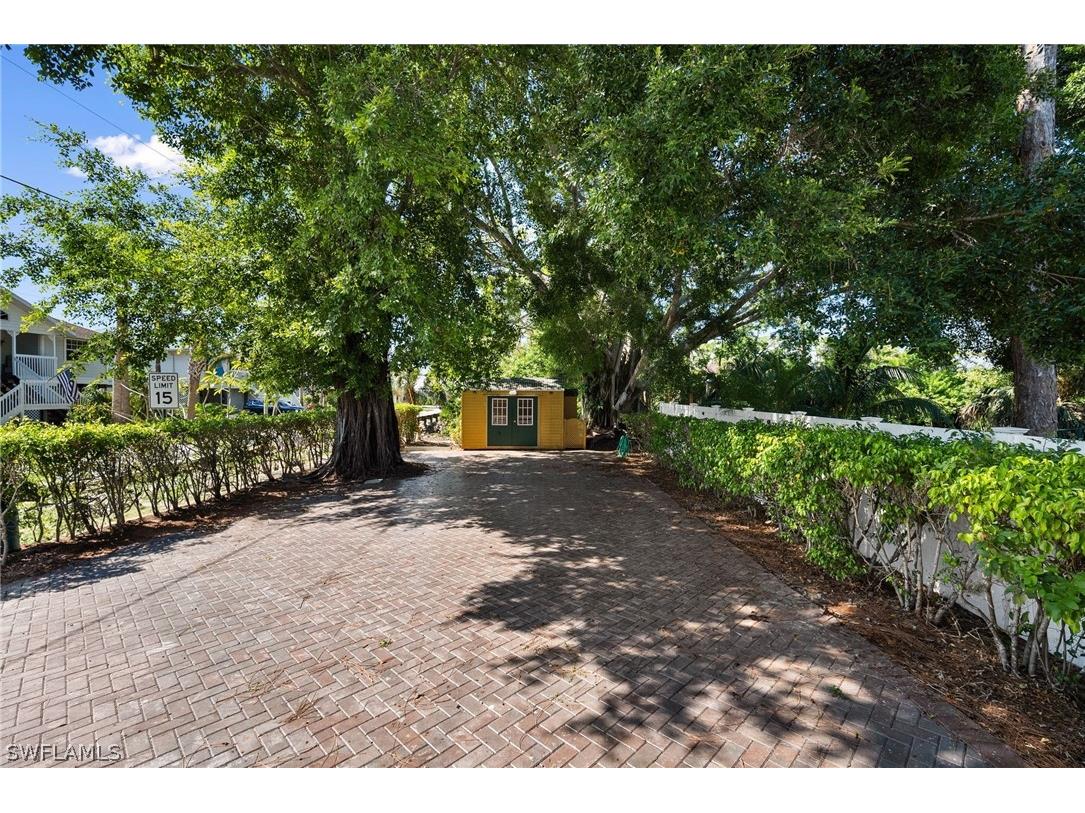4011 Tarpon Avenue Bonita Springs FL 34134 226007380 image32