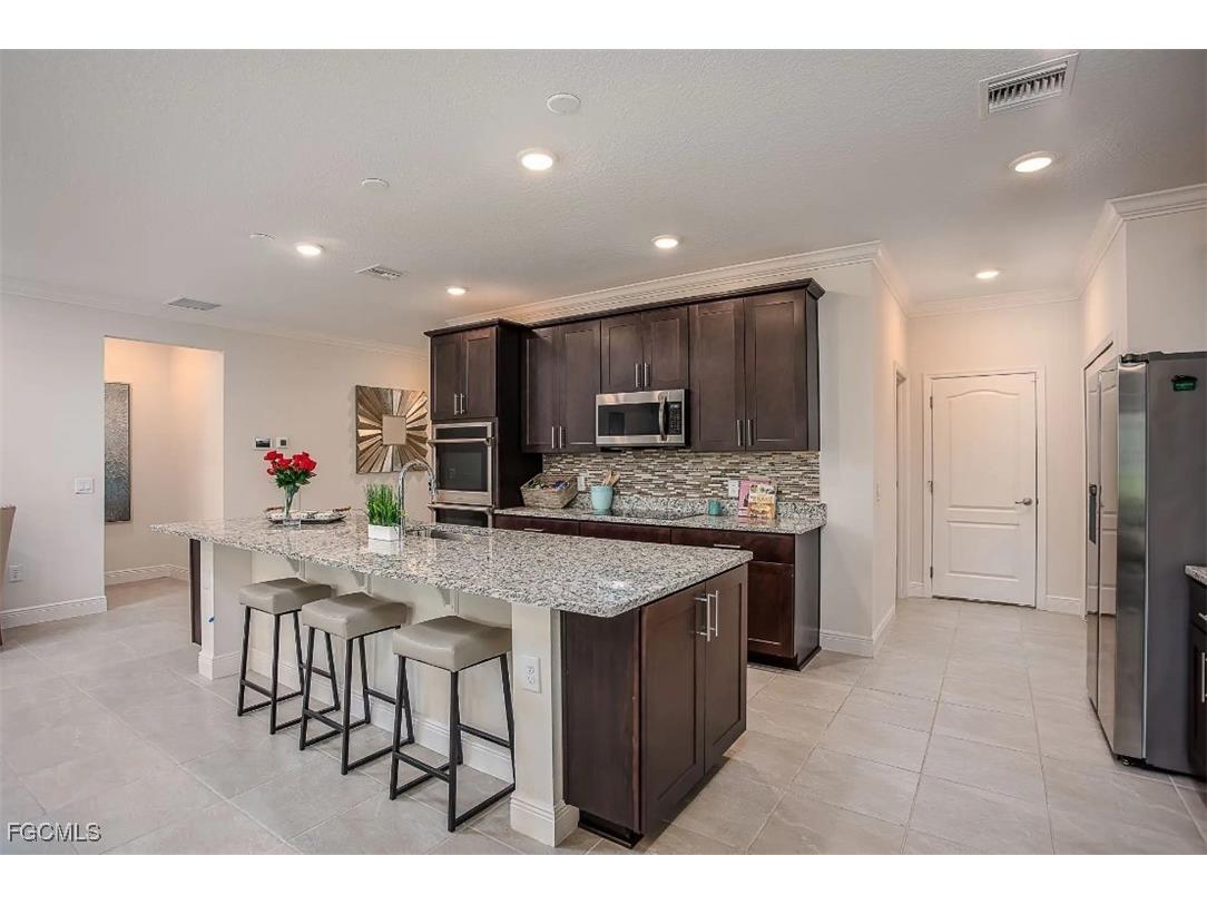 4012 10th Street SW Lehigh Acres FL 33976 2026000646 image6