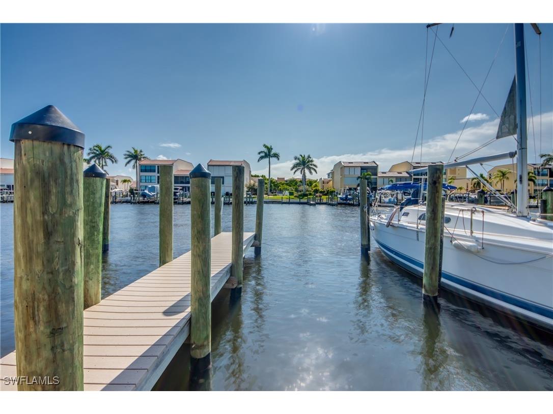 4013 SE 19th Place #101 Cape Coral FL 33904 225052681 image1