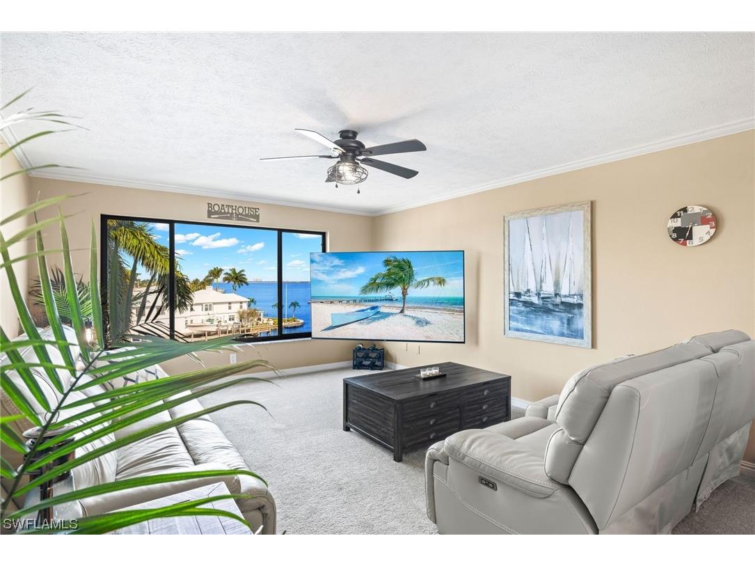 4013 SE 20th Place #401 Cape Coral FL 33904 224002406 image1