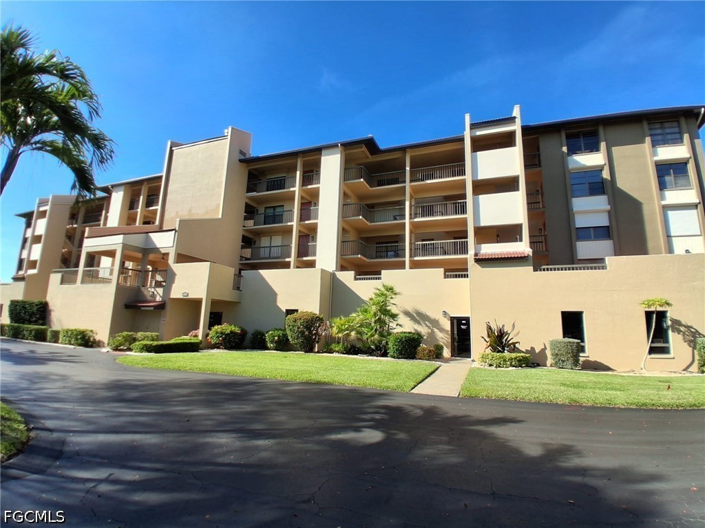 4013 SE 20th Place #402 Cape Coral FL 33904 2026017874 image1