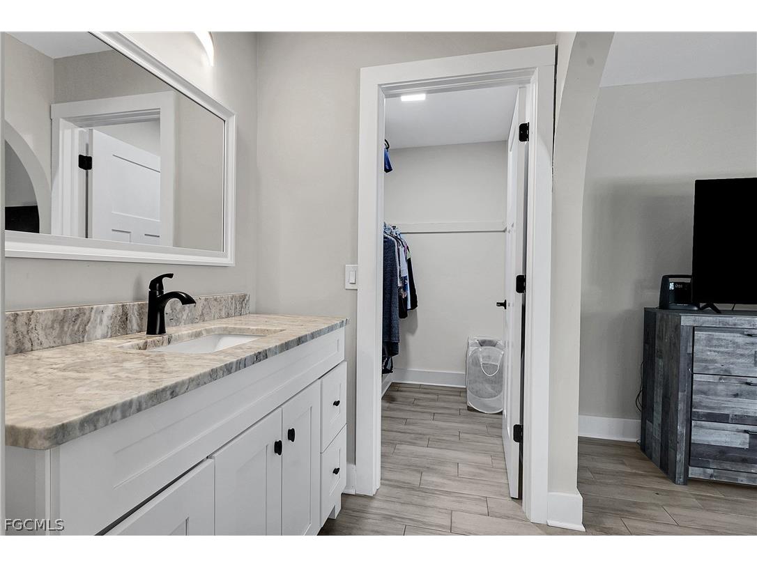 4013 SW 2nd Place Cape Coral FL 33914 2026010964 image18