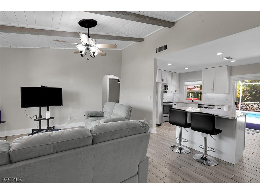 4013 SW 2nd Place Cape Coral FL 33914 2026010964 image6