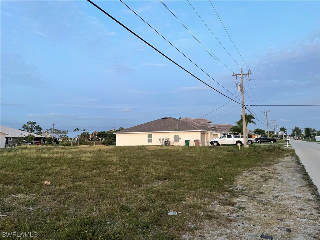 4013 Skyline Boulevard Cape Coral FL 33914 224008490 image2