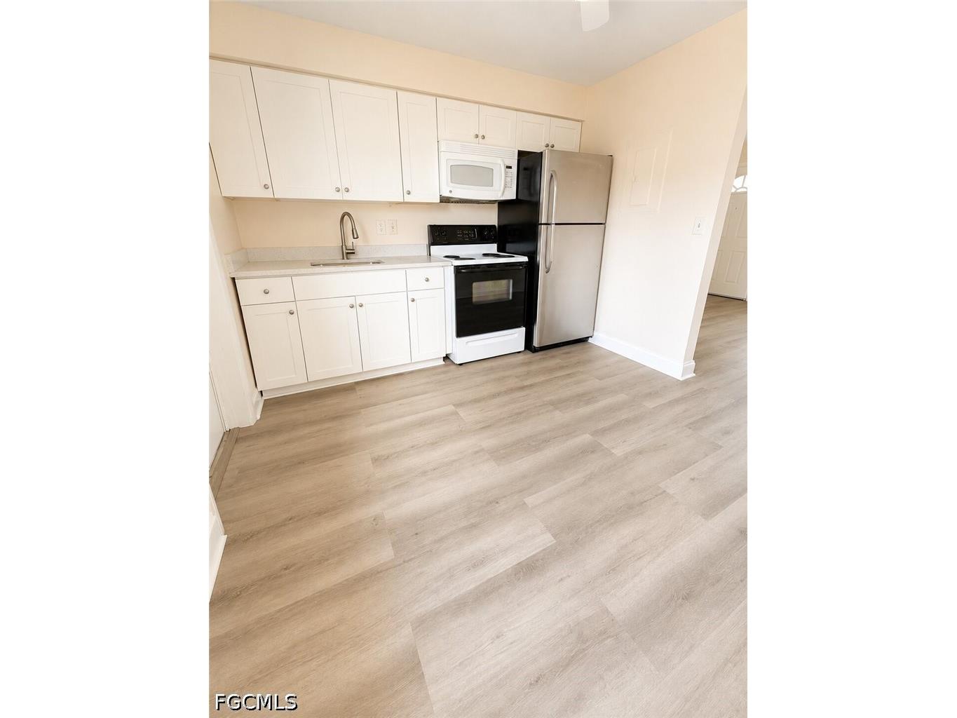 4014 SE 19th Place Cape Coral FL 33904 2026023768 image4