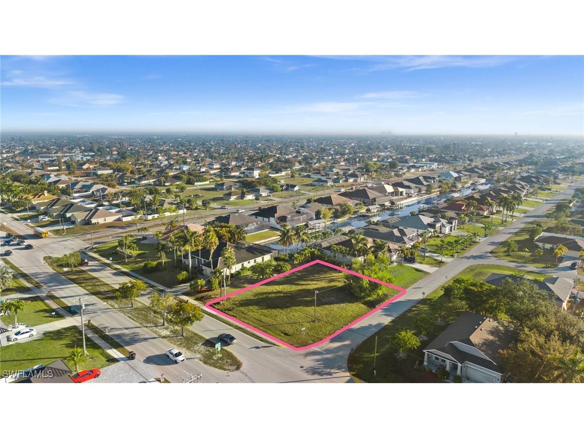 4015 Chiquita Boulevard S Cape Coral FL 33914 226001317 image1