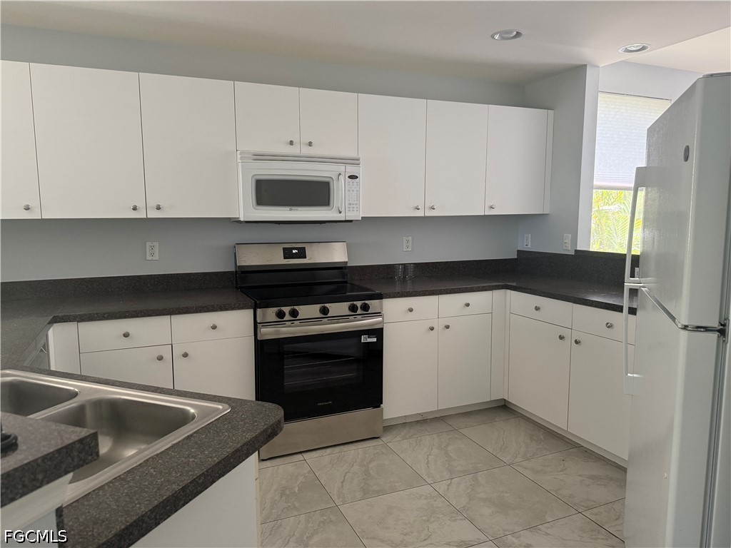 4015 Palm Tree Boulevard #208 Cape Coral FL 33904 2026017854 image3