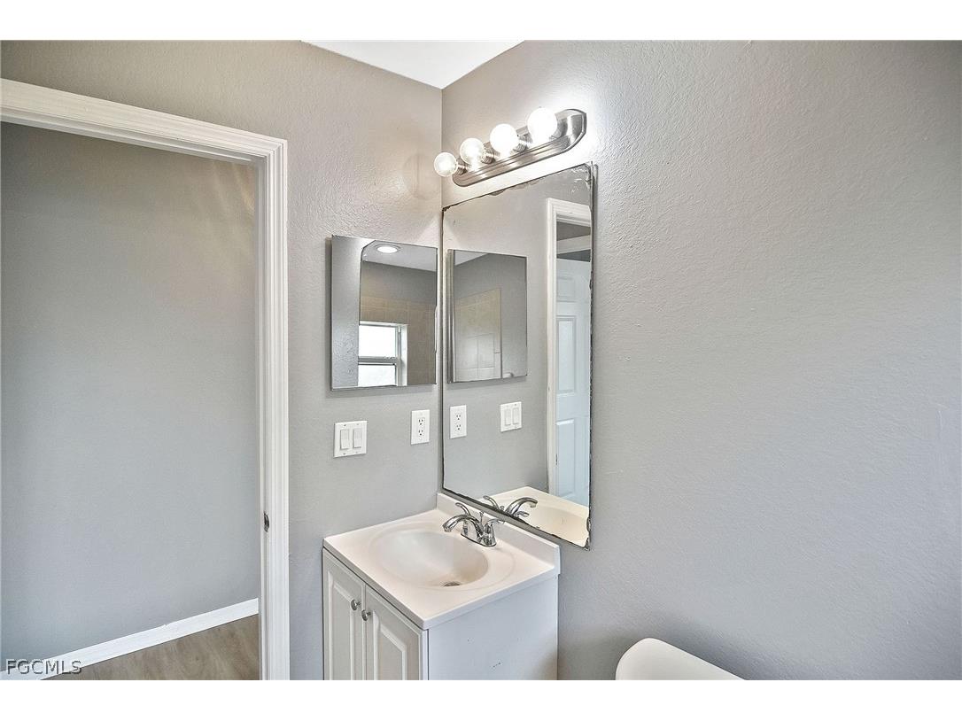 4016 35th Street SW Lehigh Acres FL 33976 2026013266 image8