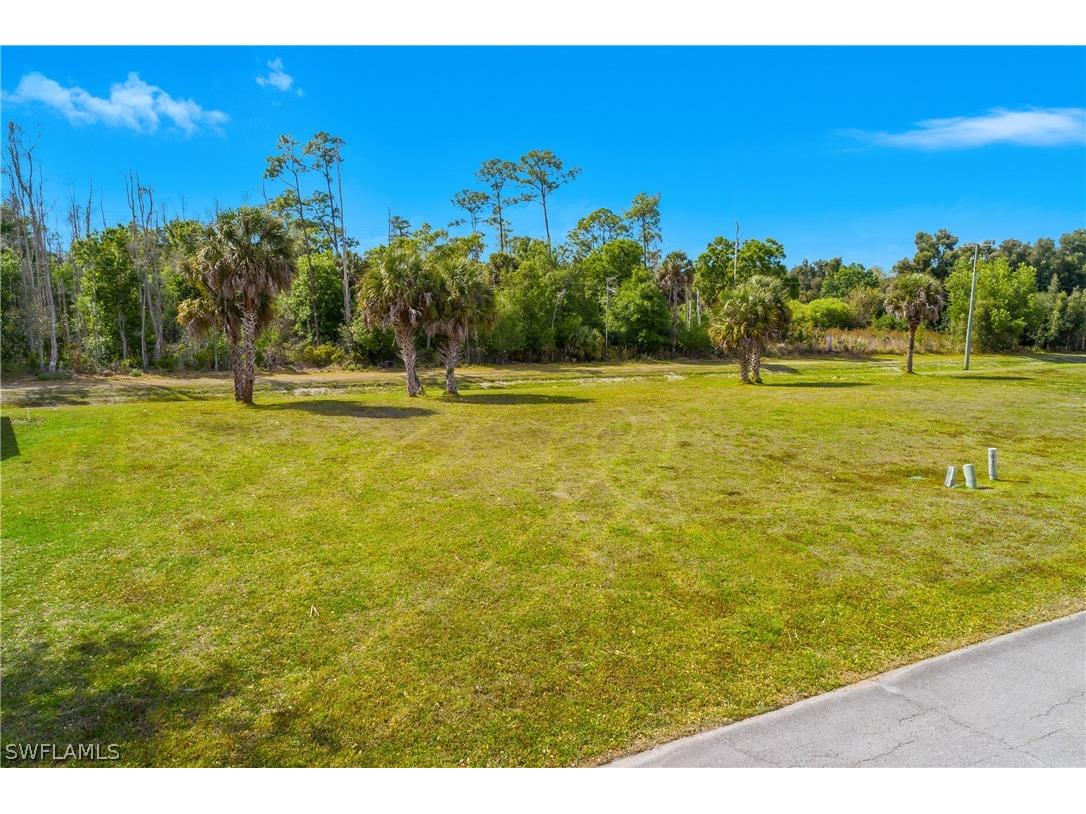 4017 Skyway Drive Naples FL 34112 226008977 image2