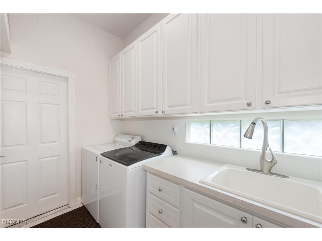 4017 Trinidad Way Naples FL 34119 2025013614 image33