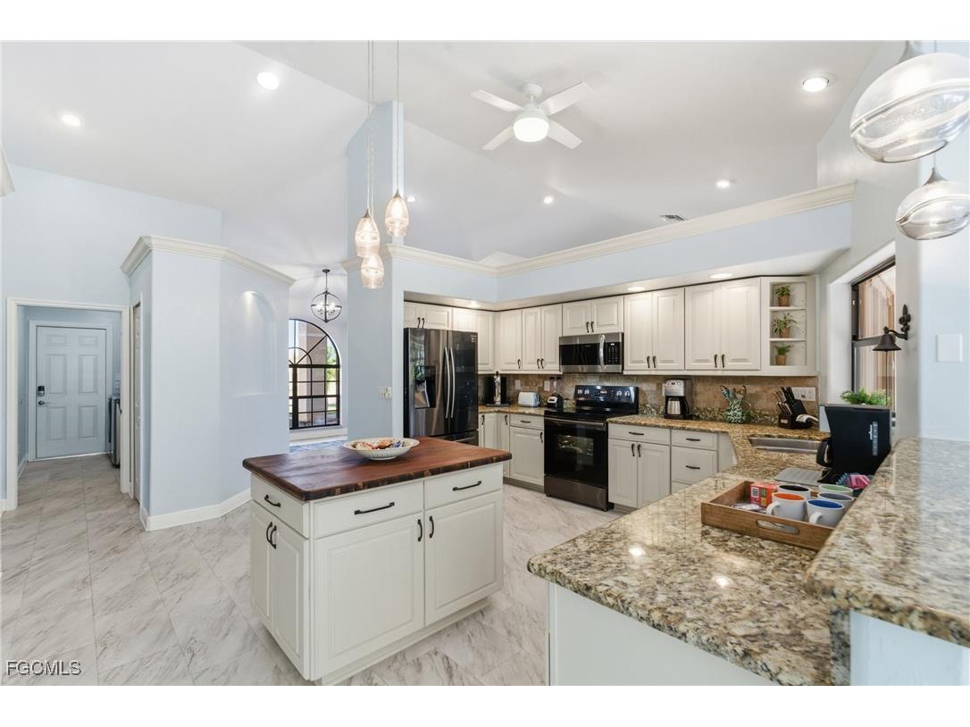 4018 NW 12th Street Cape Coral FL 33993 2025021957 image16