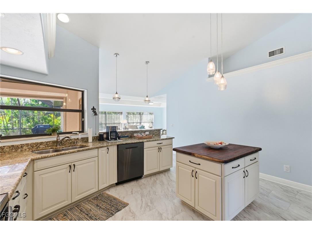 4018 NW 12th Street Cape Coral FL 33993 2025021957 image18