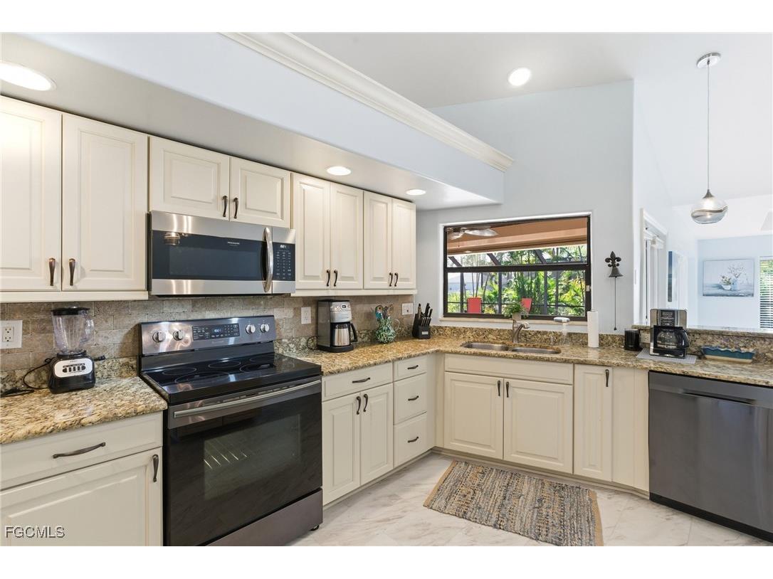 4018 NW 12th Street Cape Coral FL 33993 2025021957 image20