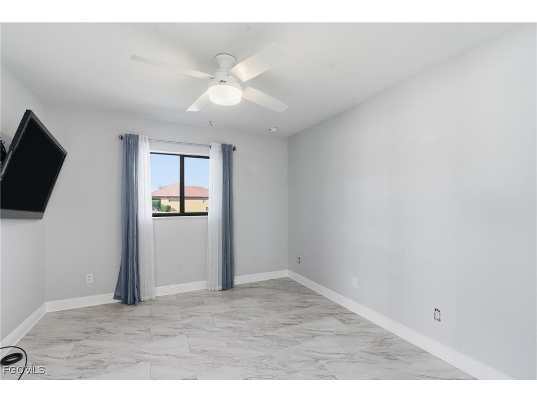 4018 NW 12th Street Cape Coral FL 33993 2025021957 image33