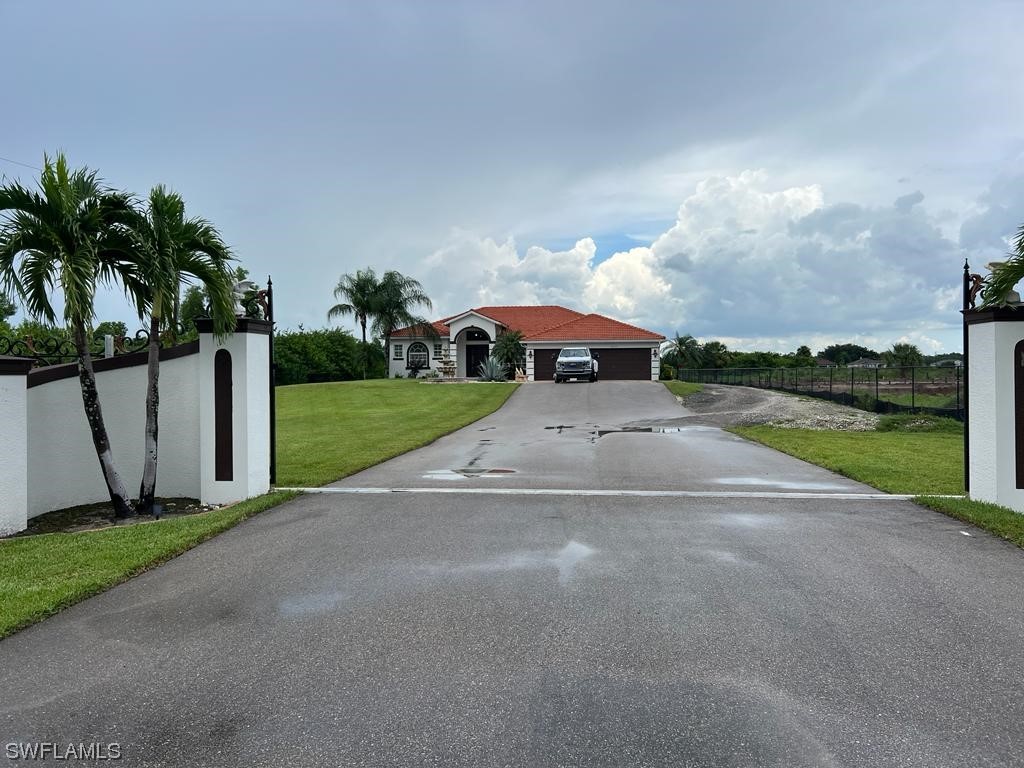 4019 22nd Avenue NE Naples FL 34120 223056494 image1