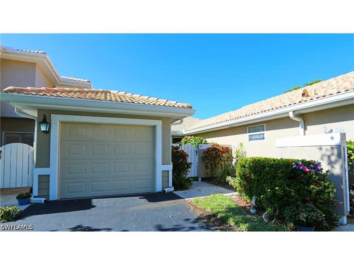 402 Emerald Bay Circle #E7 Naples FL 34110 226025399 image1