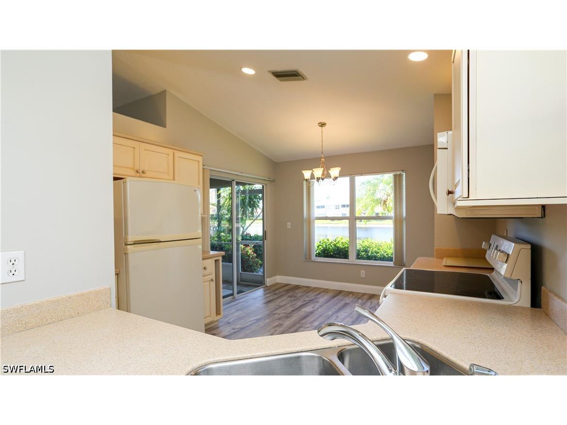 402 Emerald Bay Circle #E7 Naples FL 34110 226025399 image13