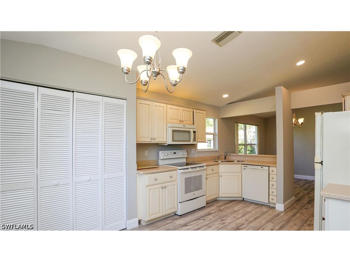402 Emerald Bay Circle #E7 Naples FL 34110 226025399 image18