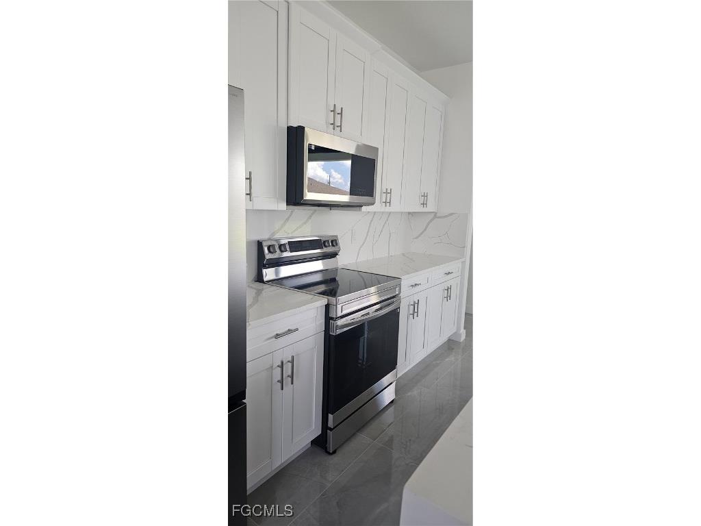 402 NW 10th Street Cape Coral FL 33993 2025007727 image1