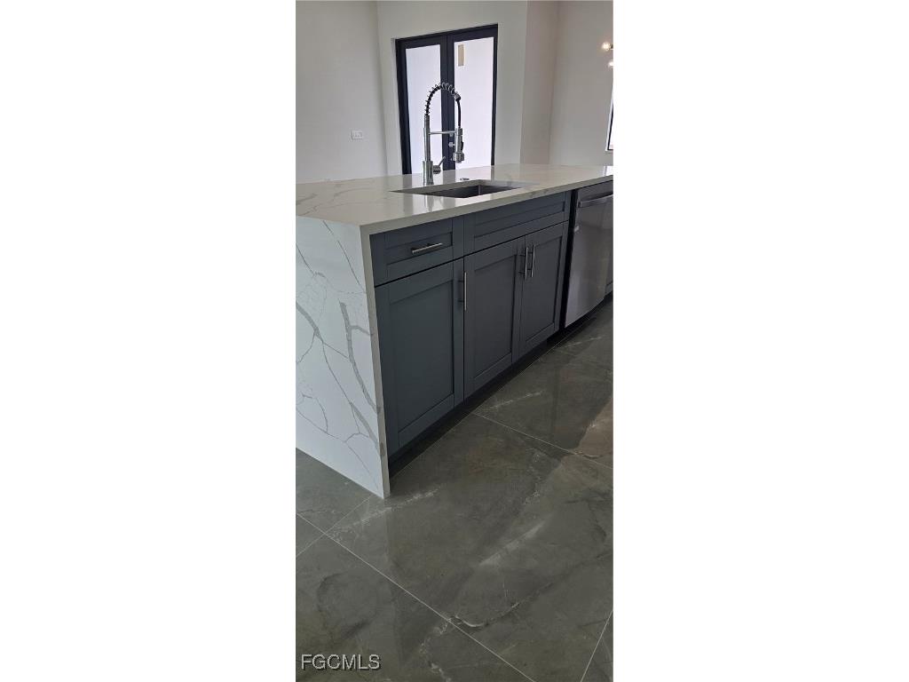 402 NW 10th Street Cape Coral FL 33993 2025007727 image13