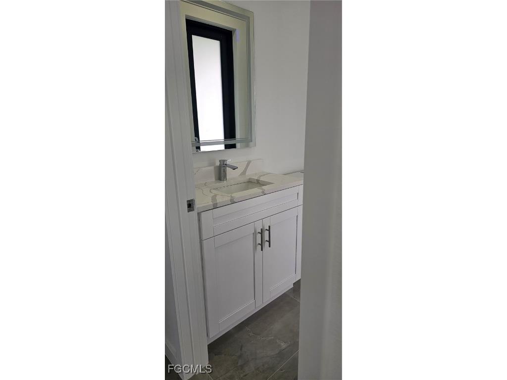 402 NW 10th Street Cape Coral FL 33993 2025007727 image14