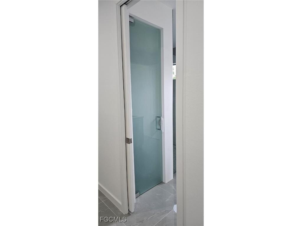 402 NW 10th Street Cape Coral FL 33993 2025007727 image18