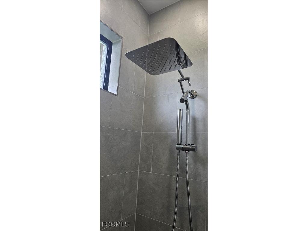 402 NW 10th Street Cape Coral FL 33993 2025007727 image24