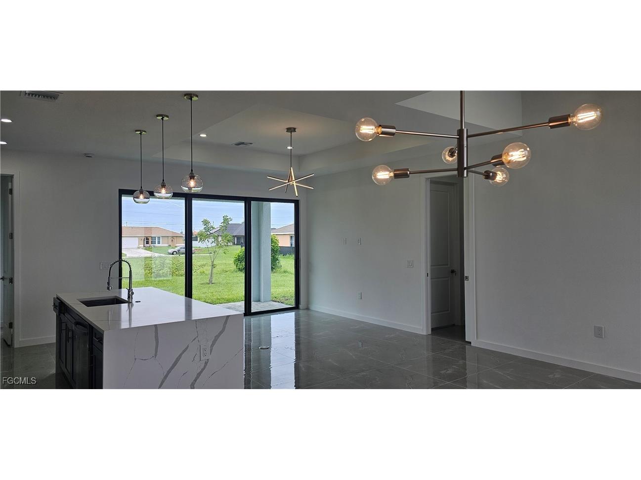 402 NW 10th Street Cape Coral FL 33993 2025007727 image5