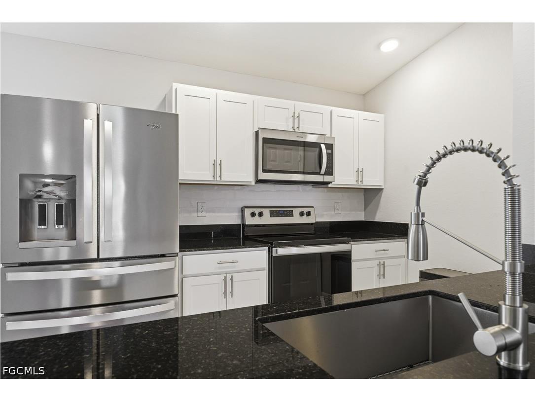 402 NW 18th Terrace Cape Coral FL 33993 2026020205 image17