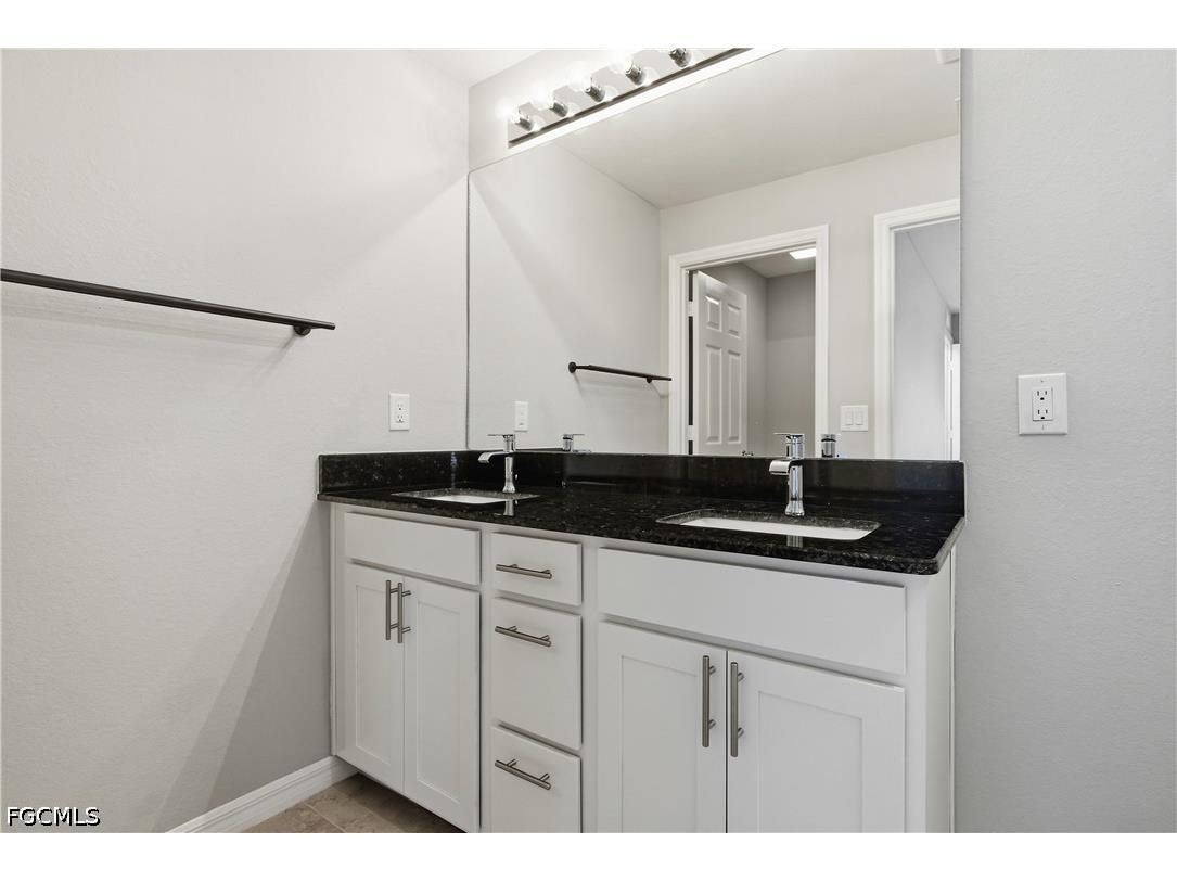 402 NW 18th Terrace Cape Coral FL 33993 2026020205 image23