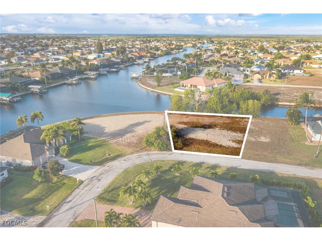 402 NW 34th Place Cape Coral FL 33993 2026007668 image1