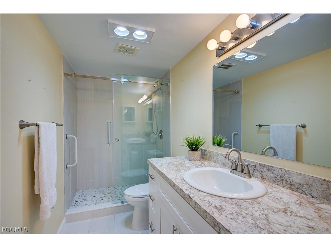 402 SE 42nd Terrace #3 Cape Coral FL 33904 2026011579 image10