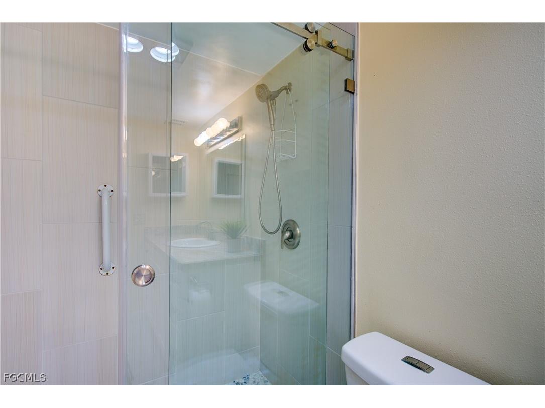 402 SE 42nd Terrace #3 Cape Coral FL 33904 2026011579 image11