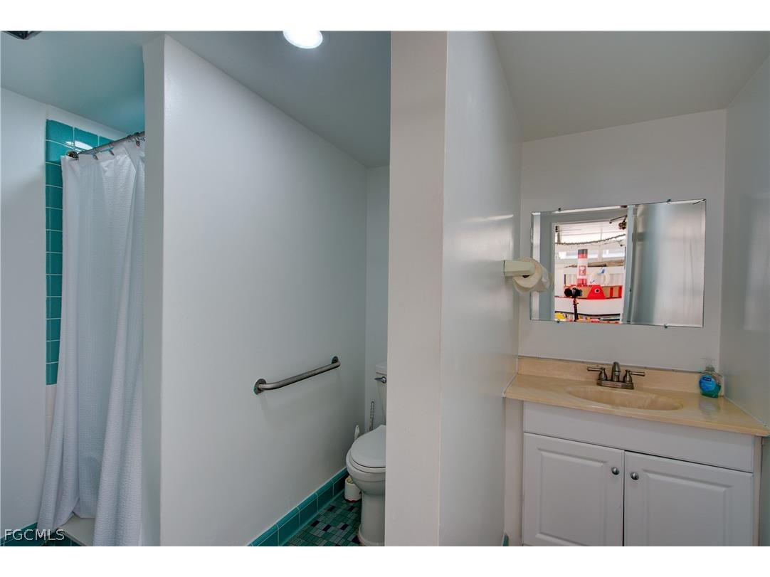 402 SE 42nd Terrace #3 Cape Coral FL 33904 2026011579 image26