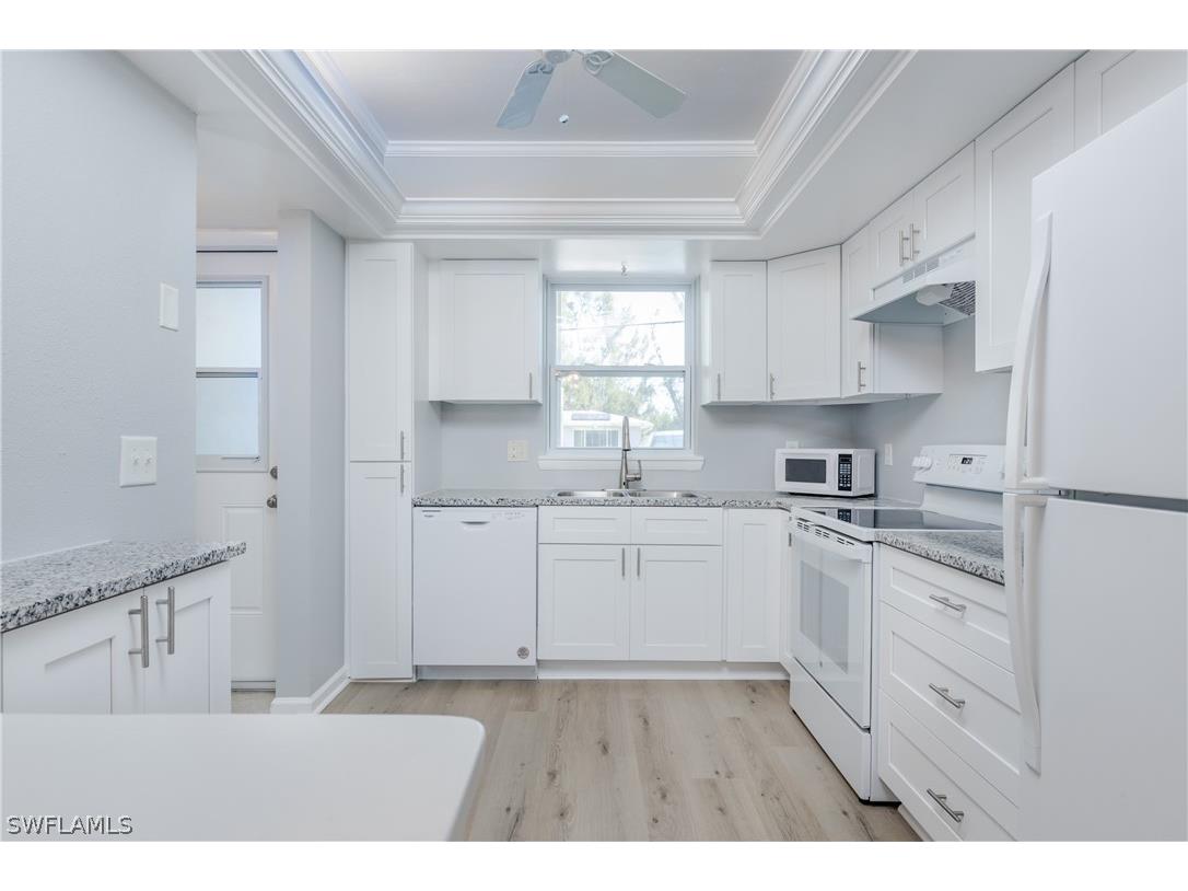 402 SE 42nd Terrace #5 Cape Coral FL 33904 224027540 image1