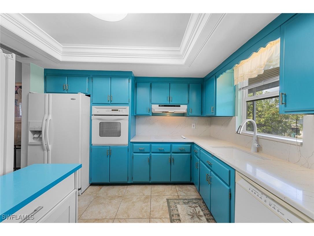 402 SE 42nd Terrace #D-7 Cape Coral FL 33904 226000522 image2