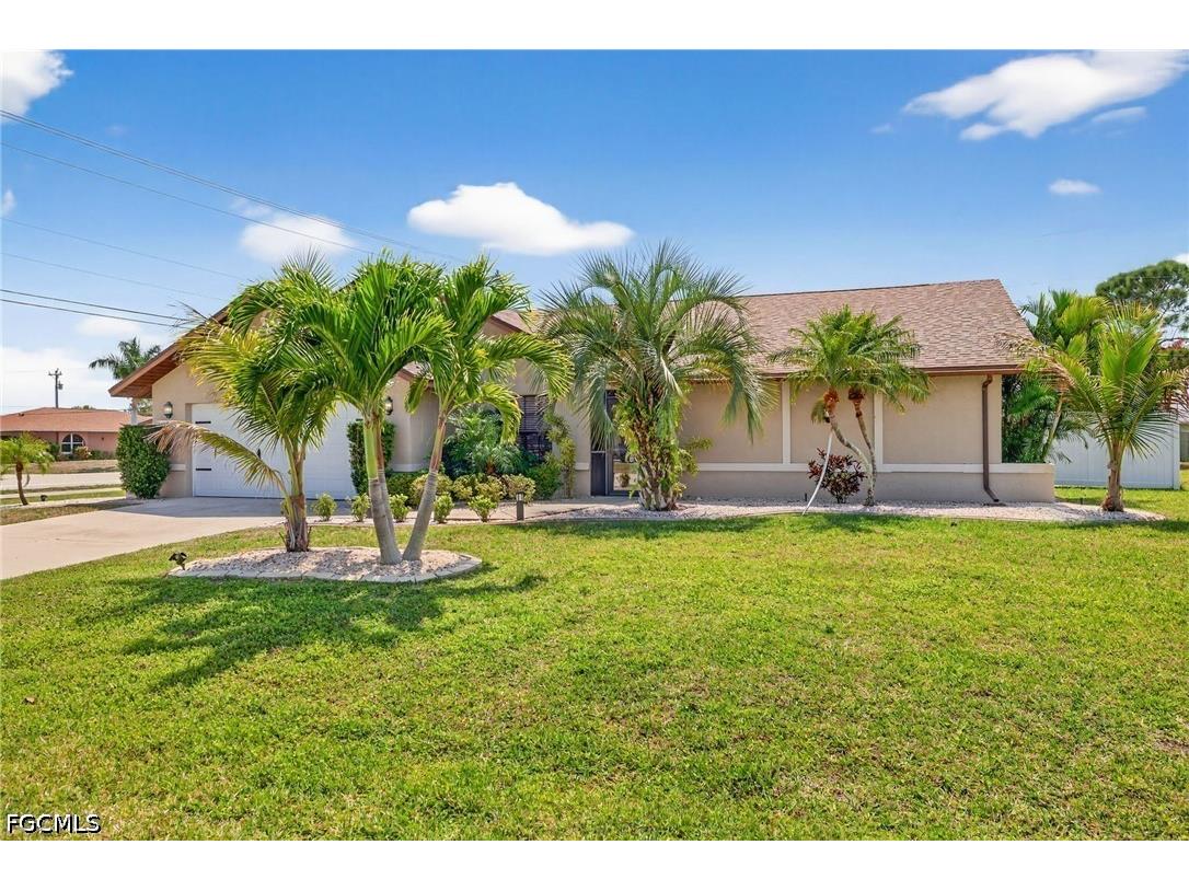402 SW 37th Lane Cape Coral FL 33914 2026013229 image4