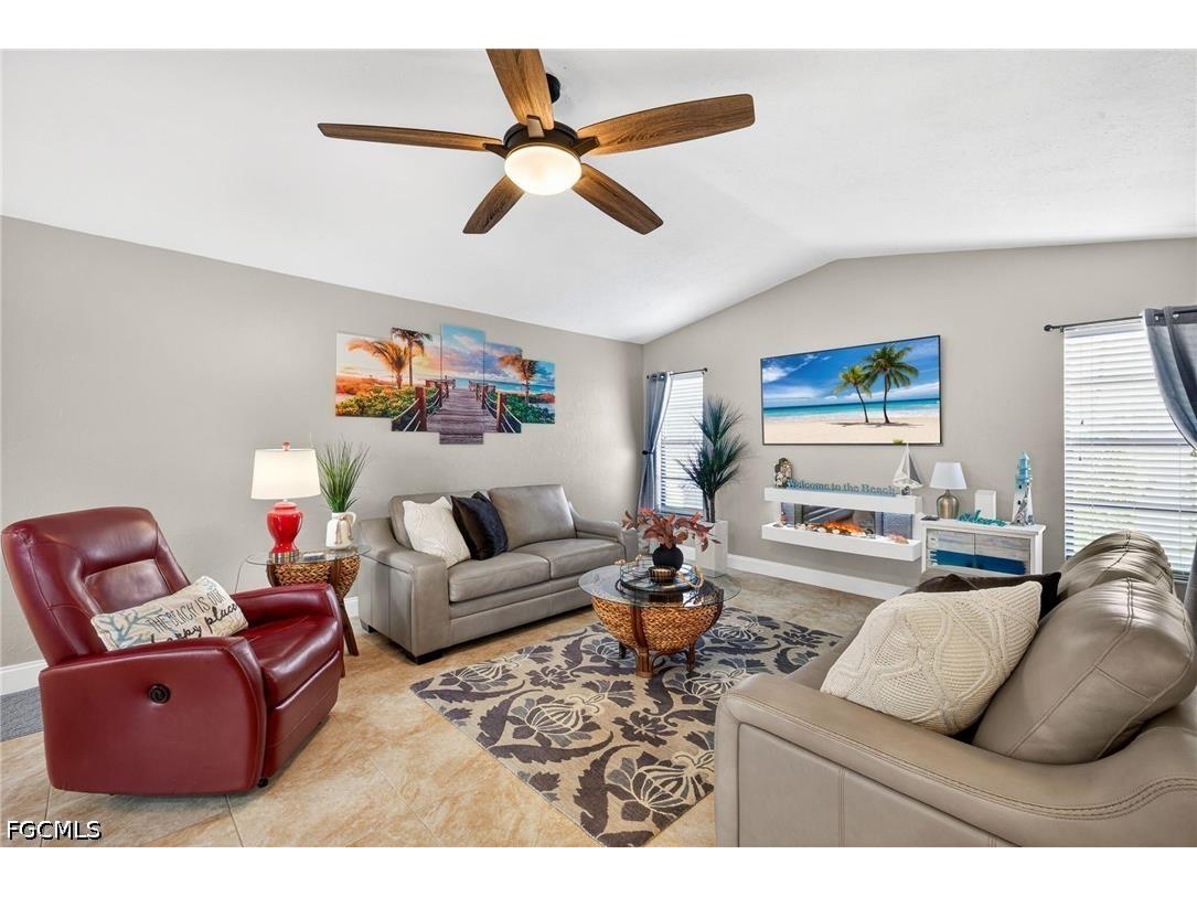 402 SW 37th Lane Cape Coral FL 33914 2026013229 image7