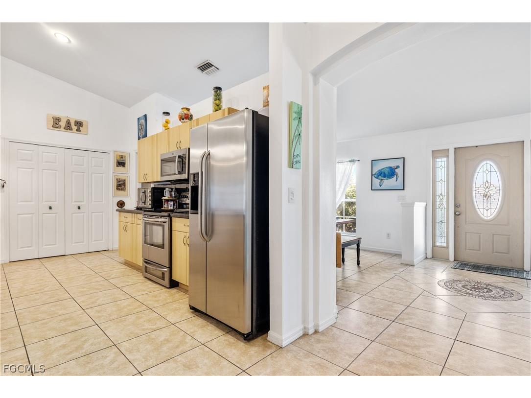 402 SW 46th Terrace Cape Coral FL 33914 2026010219 image11